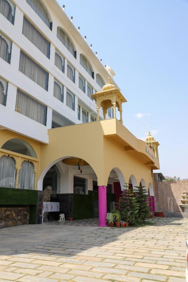 Regenta Central Mewargarh, Near Biological Park Udaipur Exteriör bild