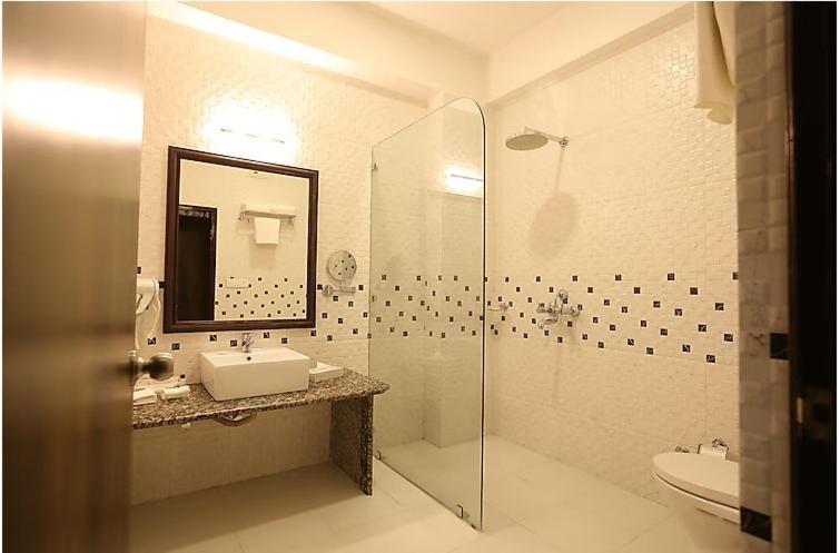 Regenta Central Mewargarh, Near Biological Park Udaipur Exteriör bild