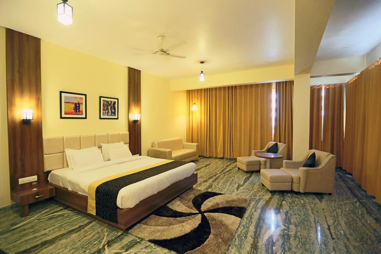 Regenta Central Mewargarh, Near Biological Park Udaipur Exteriör bild