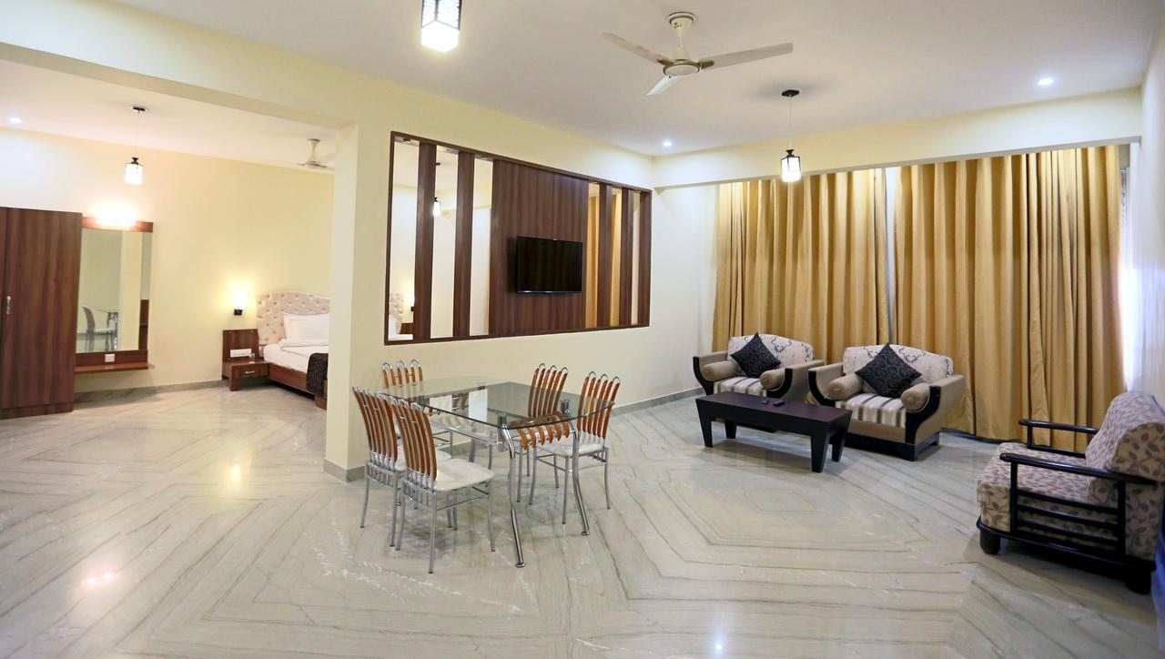 Regenta Central Mewargarh, Near Biological Park Udaipur Exteriör bild